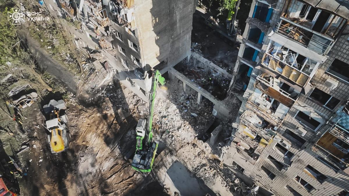 После появления у шахедов боевой части 90 кг правило двух стен больше не работает, подчеркнул Коваленко