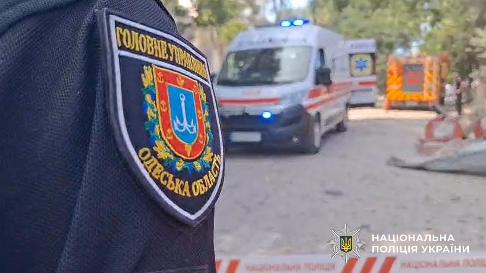 Наслідки удару по Білгород-Дністровському 23 червня Наслідки удару по Білгород-Дністровському 23 червня
