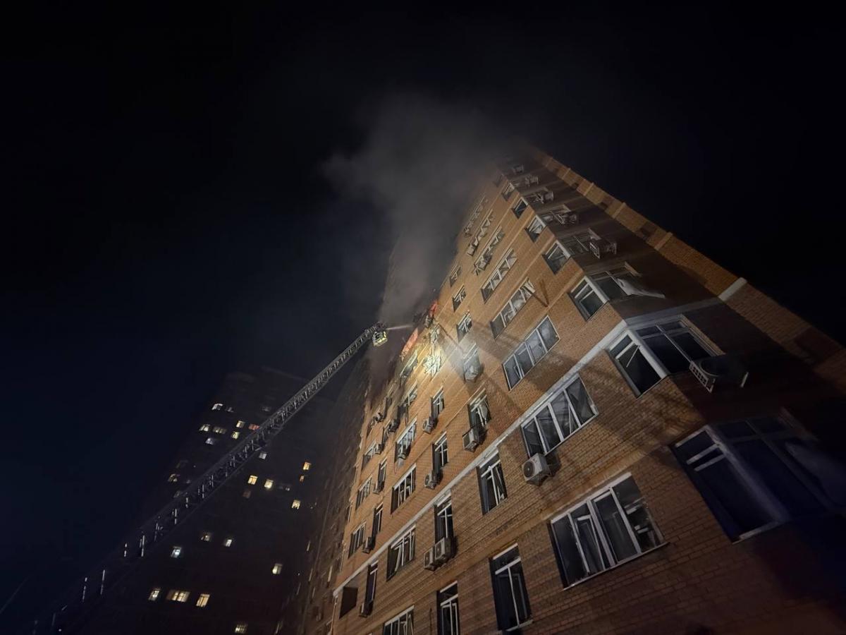 Удар дрона по 21-поверхівці в Одесі в ніч на 28 червня 2025