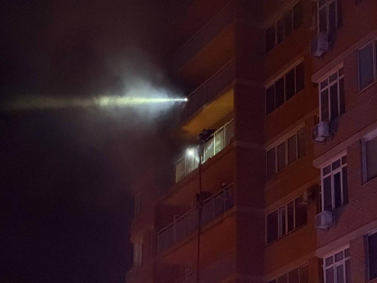 Удар дрона по 21-поверхівці в Одесі в ніч на 28 червня 2025