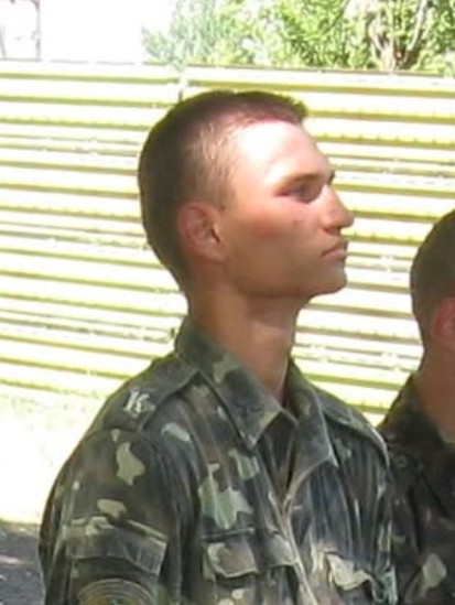 Мама Джуса і вдова Мунфіша опублікували фото загиблого пілота Максима Устименка Мама Джуса і вдова Мунфіша опублікували фото загиблого пілота Максима Устименка