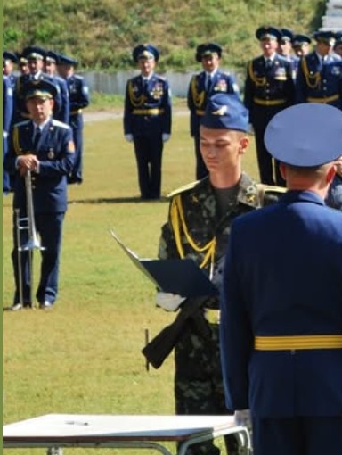 Мама Джуса і вдова Мунфіша опублікували фото загиблого пілота Максима Устименка Мама Джуса і вдова Мунфіша опублікували фото загиблого пілота Максима Устименка