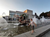 Мощная жара накрывает Украину: где солнце разожжет до +32