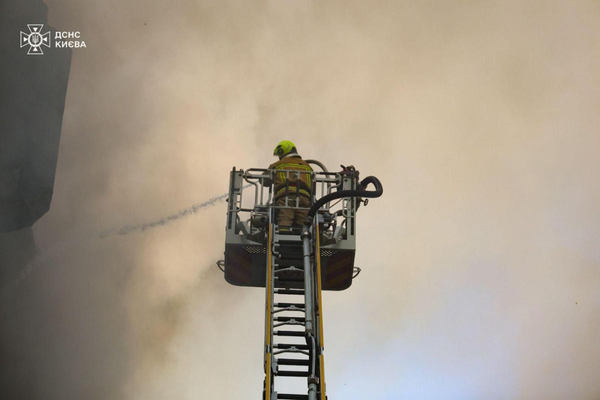 Наслідки обстрілу Києва Наслідки обстрілу Києва