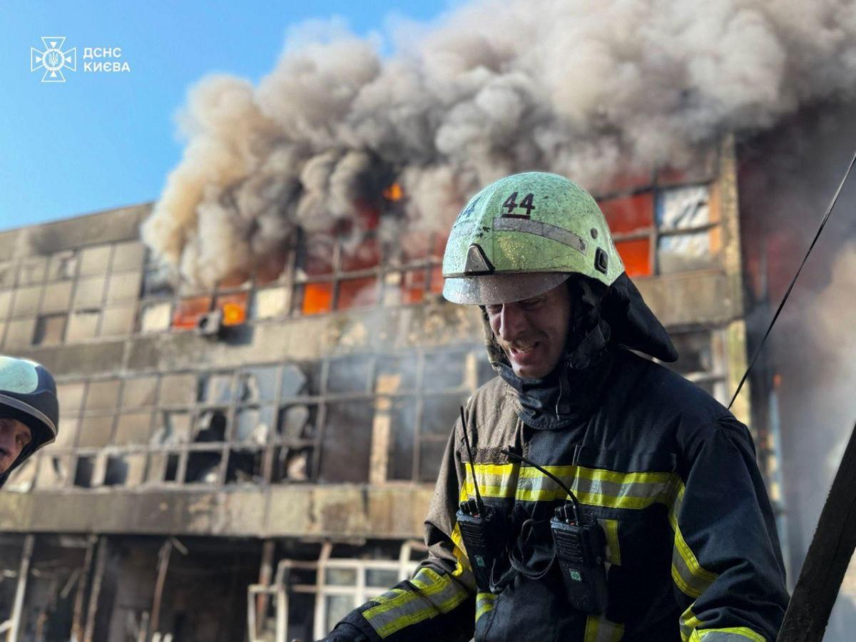 Наслідки обстрілу Києва Наслідки обстрілу Києва