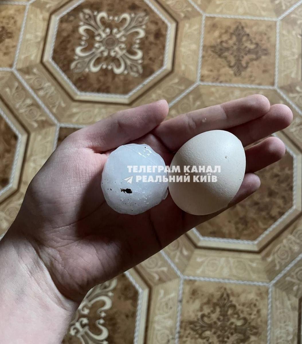 Київську область засипало величезним градом