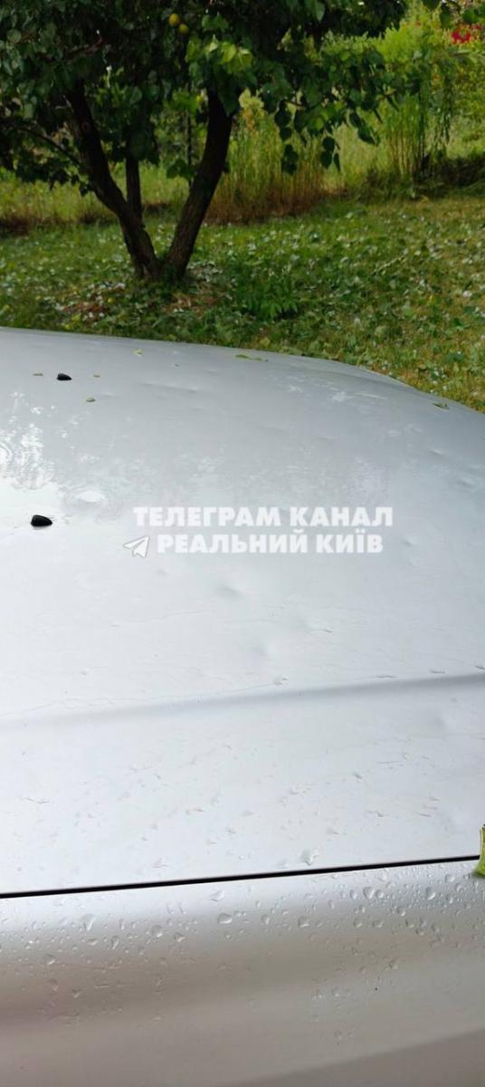 Київську область засипало величезним градом