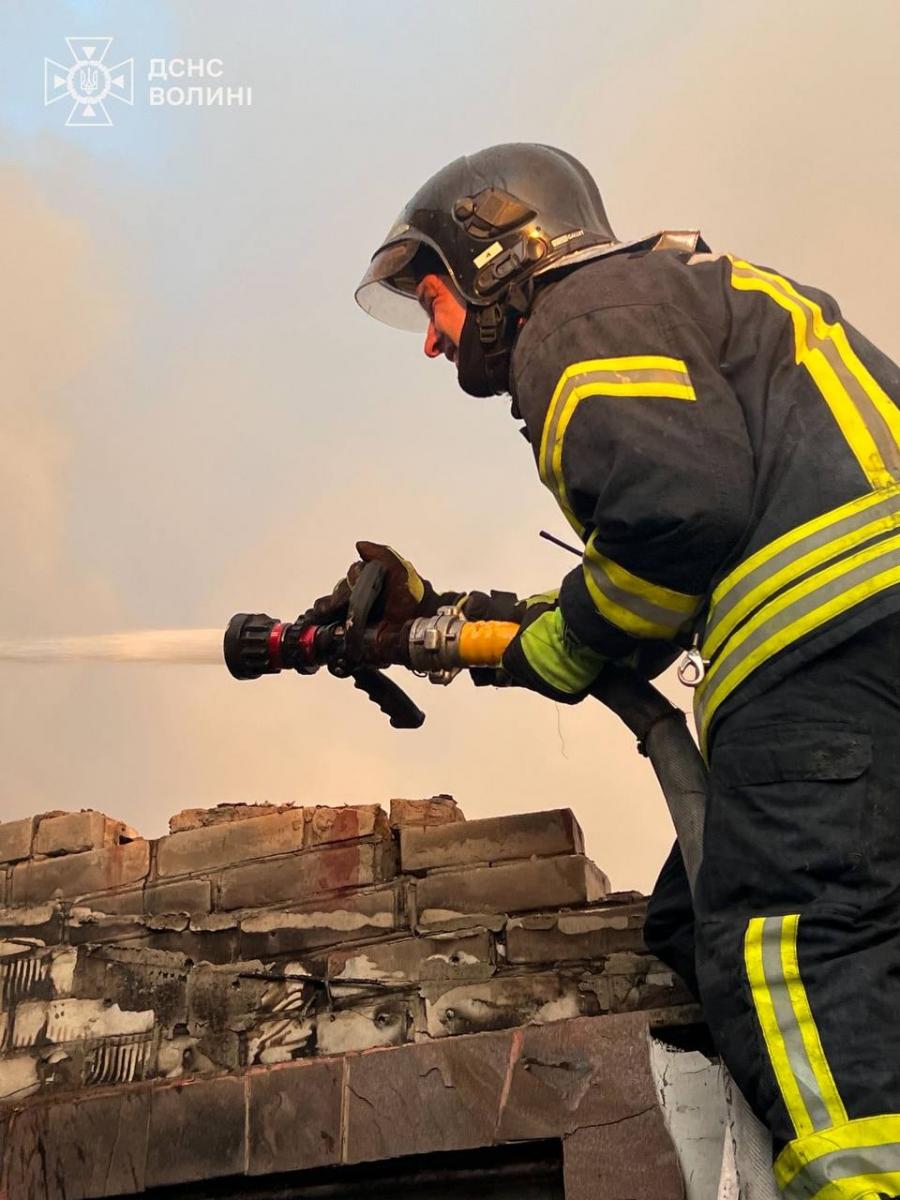 Наслідки удару по Луцьку в ніч на 12 липня 2025 року Наслідки удару по Луцьку в ніч на 12 липня 2025 року