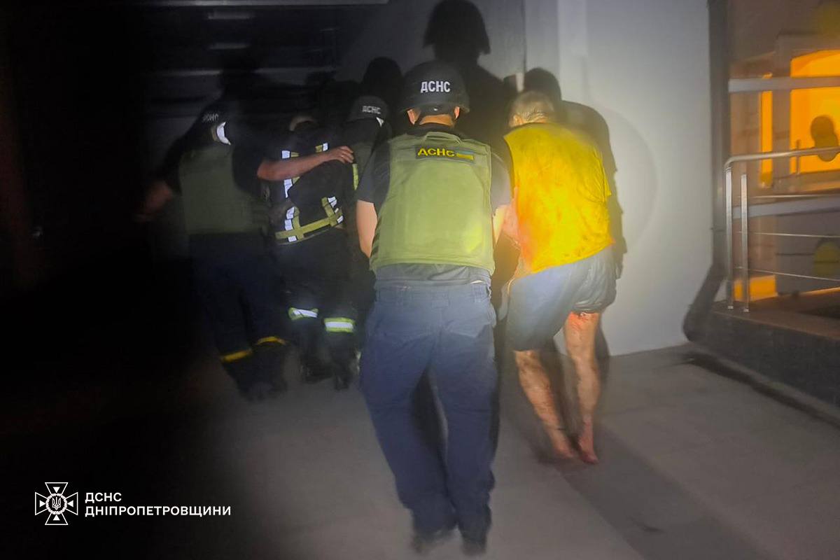 Удар РФ по Нікополю 16 липня 2025 Удар РФ по Нікополю 16 липня 2025