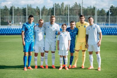 "Мені здається, він це запам’ятає на все життя": син загиблого захисника став героєм ролика від ФК "Динамо"