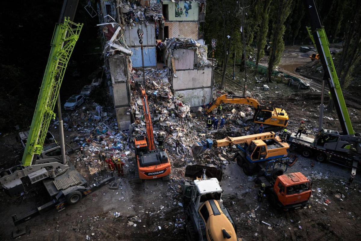 Ліквідація наслідків удару по Києву 31 липня