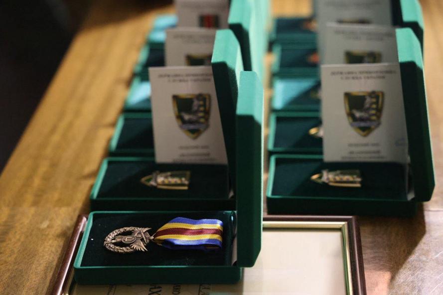 Харківщину, Сіверський, Куп'янський та Краматорський напрямки фронту відвідав Голова ДПСУ Дейнеко Харківщину, Сіверський, Куп'янський та Краматорський напрямки фронту відвідав Голова ДПСУ Дейнеко