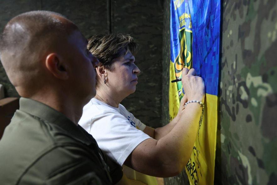 Харківщину, Сіверський, Куп'янський та Краматорський напрямки фронту відвідав Голова ДПСУ Дейнеко Харківщину, Сіверський, Куп'янський та Краматорський напрямки фронту відвідав Голова ДПСУ Дейнеко
