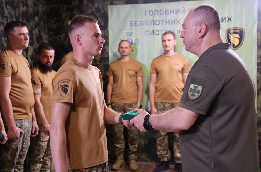 Харківщину, Сіверський, Куп'янський та Краматорський напрямки фронту відвідав Голова ДПСУ Дейнеко Харківщину, Сіверський, Куп'янський та Краматорський напрямки фронту відвідав Голова ДПСУ Дейнеко