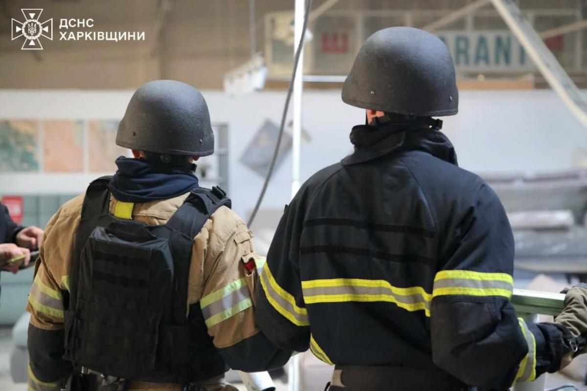 Удар по меблевому магазину в Харкові 9 серпня