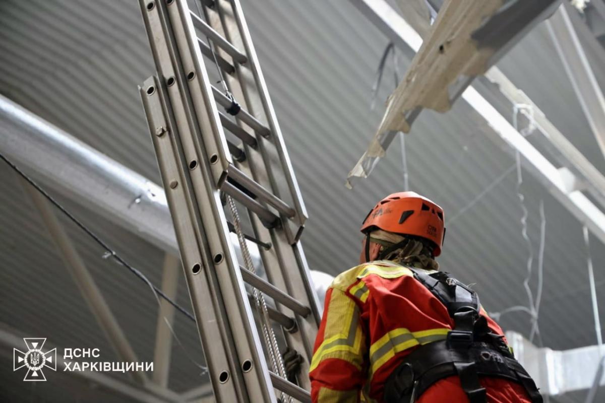 Удар по меблевому магазину в Харкові 9 серпня