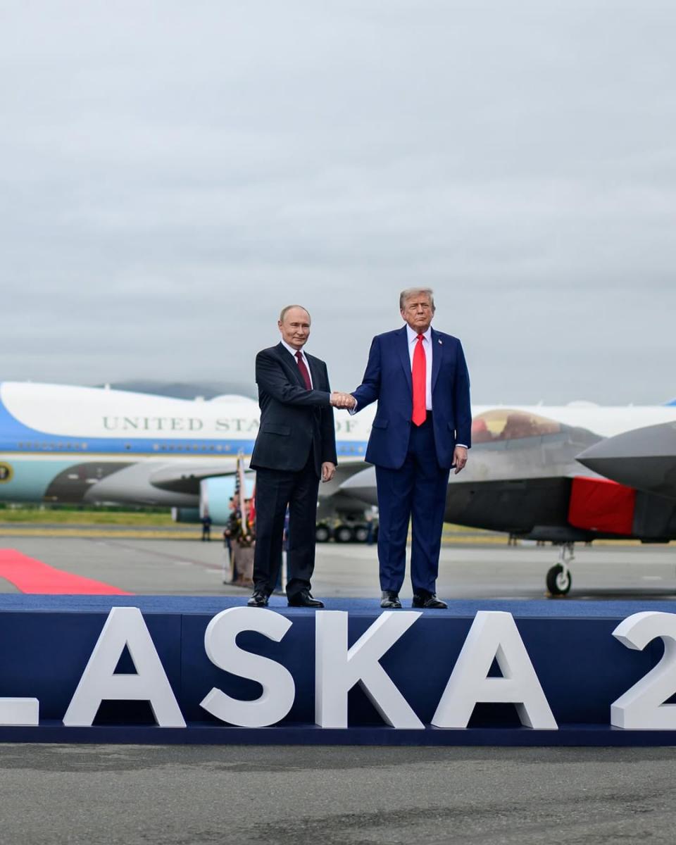 Встреча Трампа и Путина закончились - что говорили об Украине и о чем договорились Встреча Трампа и Путина закончились - что говорили об Украине и о чем договорились