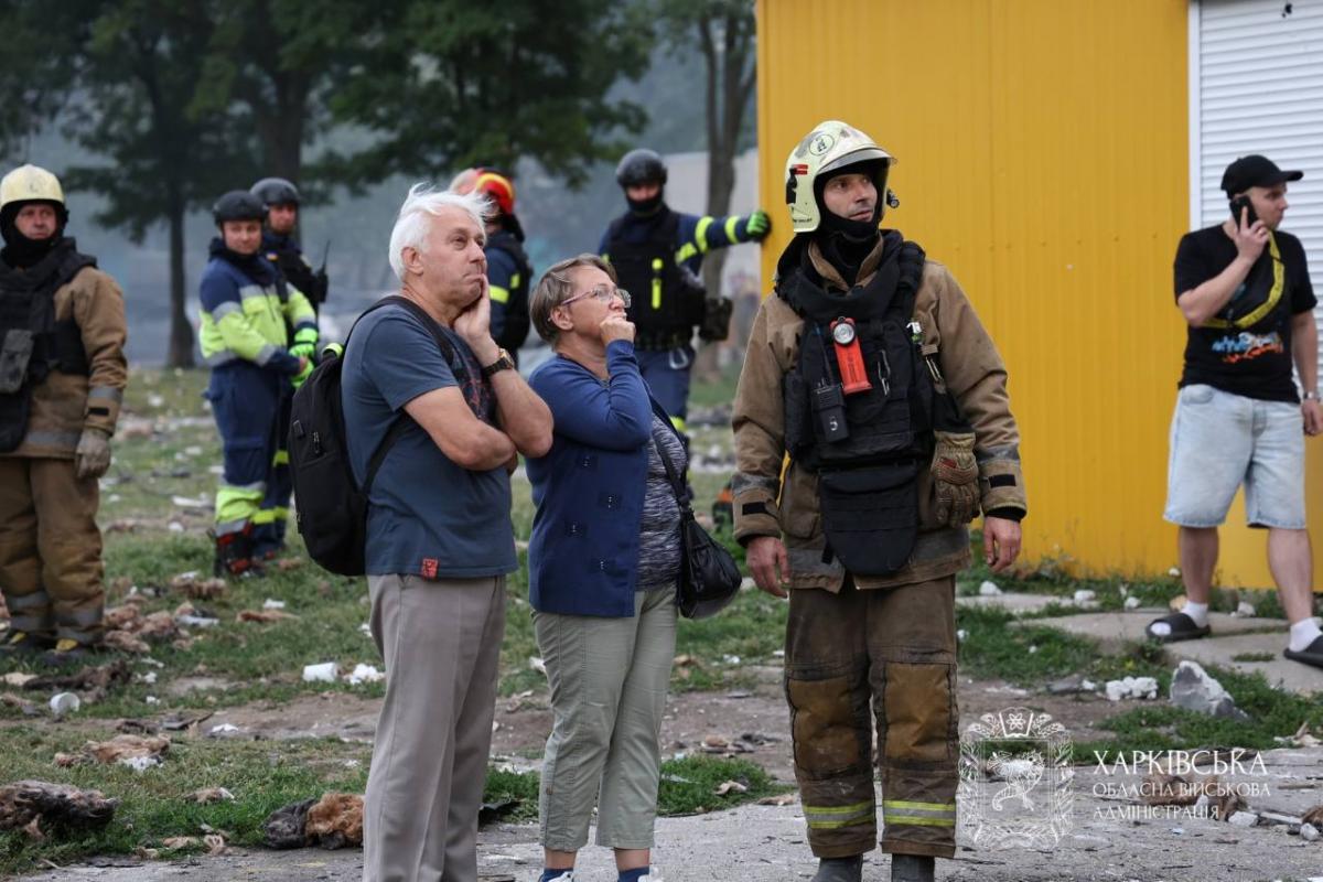 Наслідки ворожого удару по Індустріальному району Харкова вранці 18 серпня 2025 Наслідки ворожого удару по Індустріальному району Харкова вранці 18 серпня 2025