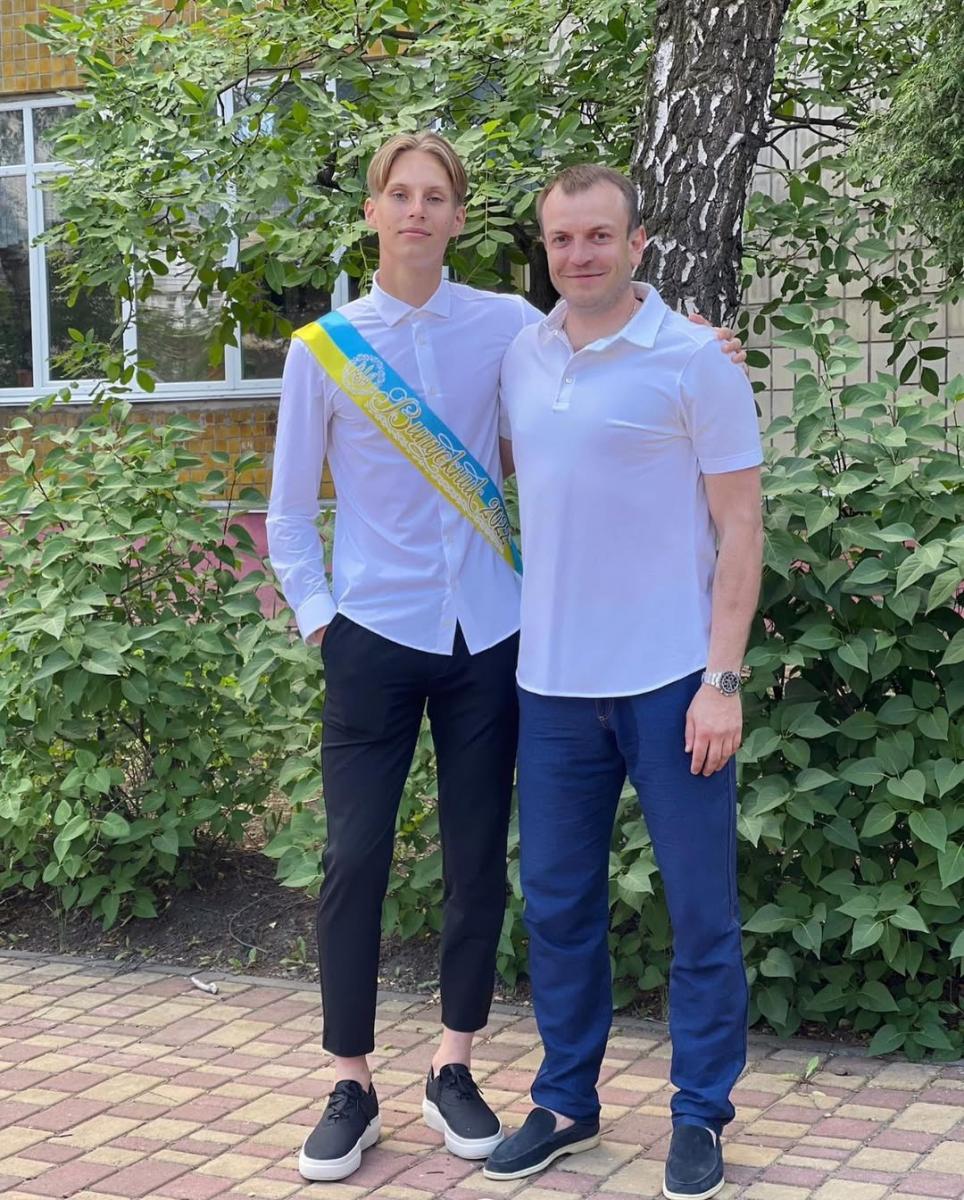 Олег Гусєв із сином Олексієм Олег Гусєв із сином Олексієм