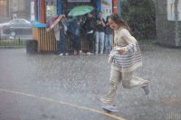 Регіони будуть "плавати": на Україні насувається потужна штормова погода