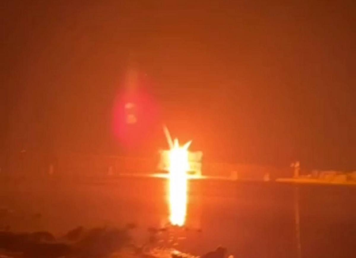 Массированная атака РФ по Украине: города трясло от взрывов, есть пострадавшие