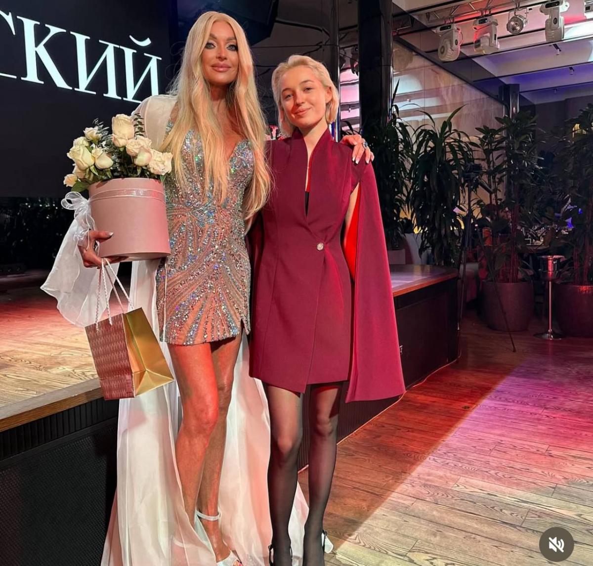 Анастасия Волочкова с дочерью