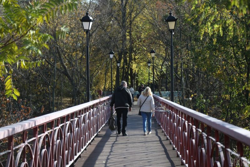 Температура начнет падать: синоптик назвала дату ощутимого похолодания