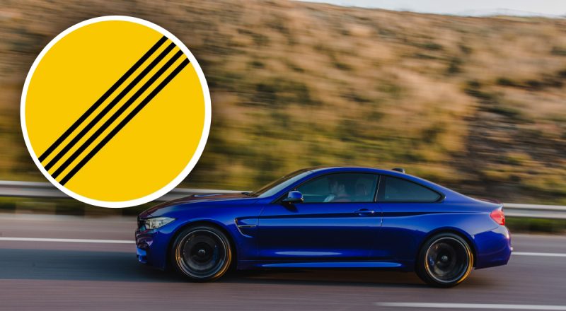Жовтий знак із чотирма лініями збив з пантелику водіїв - що він означає