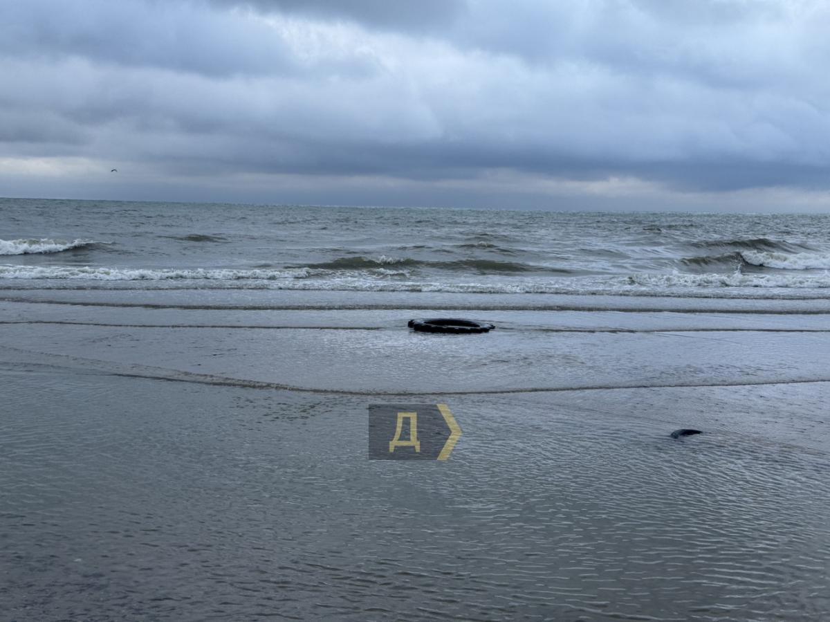 Одеса приходить до тями після удару стихії Одеса приходить до тями після удару стихії