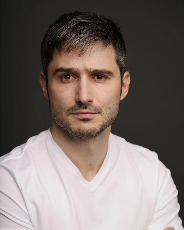 Повернувся до акторства після служби: Андрій Федінчик став голосом головного героя корейської дорами на ТЕТ