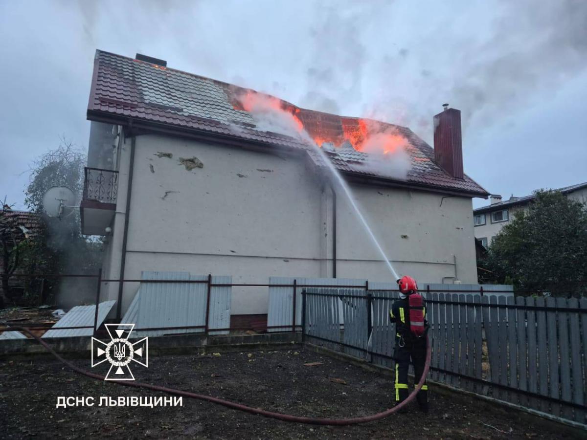 Наслідки російського удару по Львівській області