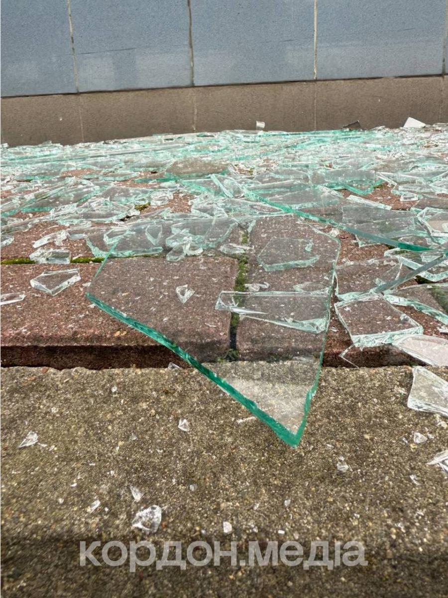 Удар по вокзалу в Сумах Удар по вокзалу в Сумах