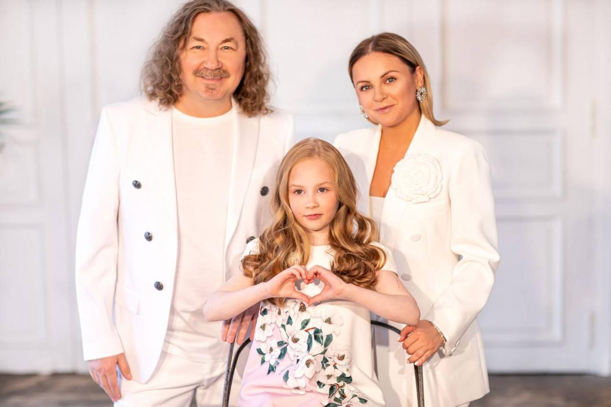 Ігор Ніколаєв із сім'єю