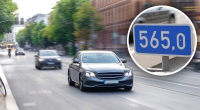 Маленькі, але важливі: для чого потрібні сині таблички з цифрами на дорогах Маленькі, але важливі: для чого потрібні сині таблички з цифрами на дорогах