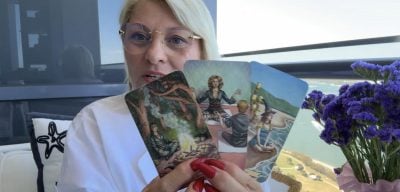 Гороскоп Таро на ноябрь 2025: Козерогам - деньги, Водолеям - перемены, Рыбам - любовь