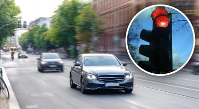 Коли водій може сміливо їхати на червоний сигнал світлофора - чотири випадки