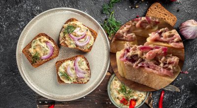 Готуйте одразу подвійну порцію: рецепт закуски, яка зникає зі столу за хвилину