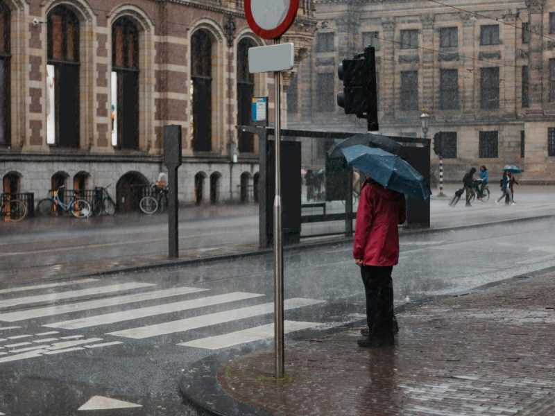 Холоднеча з дощем накриють Україну: як зміниться погода найближчим часом