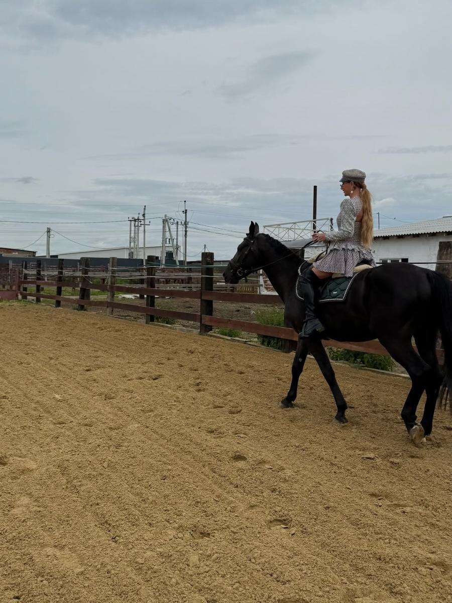 Анна Асти Анна Асти