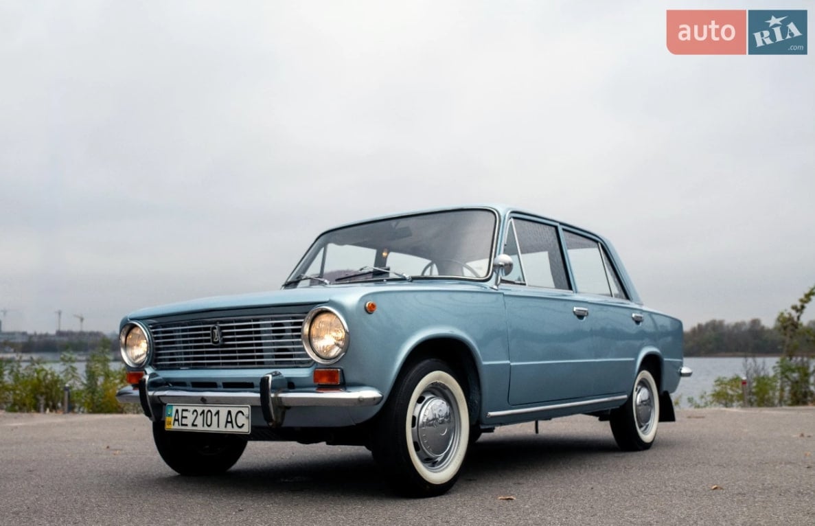 "Жигули" из киностудии Довженко "Жигули" из киностудии Довженко