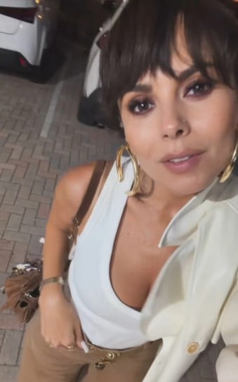 Настя Каменських із новою зачіскою Настя Каменських із новою зачіскою