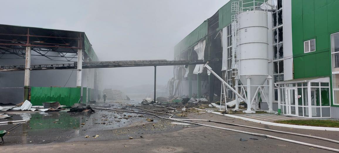 Окупанти пошкодили першу в Україні велику ТЕС на біомасі "Кліар Енерджі" Окупанти пошкодили першу в Україні велику ТЕС на біомасі "Кліар Енерджі"