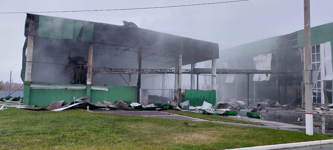 Окупанти пошкодили першу в Україні велику ТЕС на біомасі "Кліар Енерджі" Окупанти пошкодили першу в Україні велику ТЕС на біомасі "Кліар Енерджі"