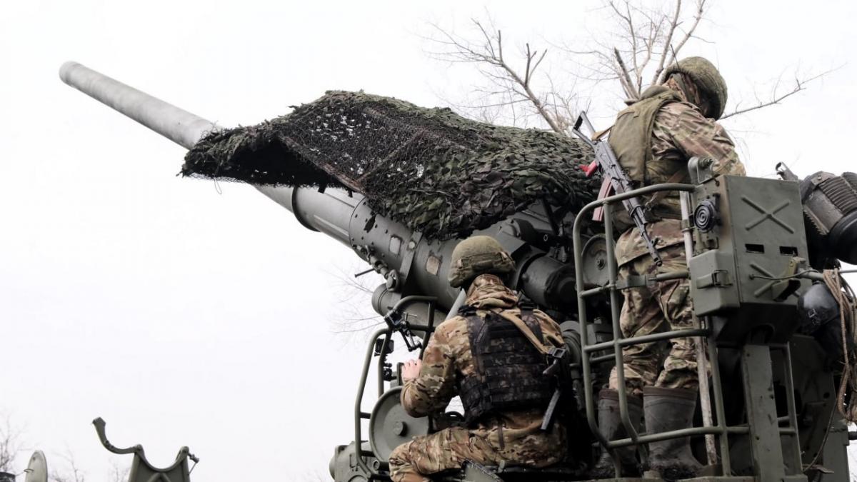 Якщо російські війська вирвуться на оперативний простір, нам буде складно втримати їх, зазначив Снєгирьов