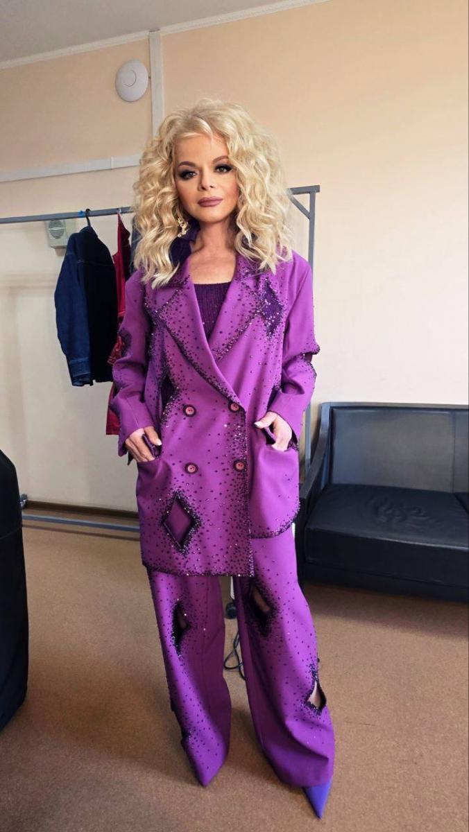 Лариса Долина