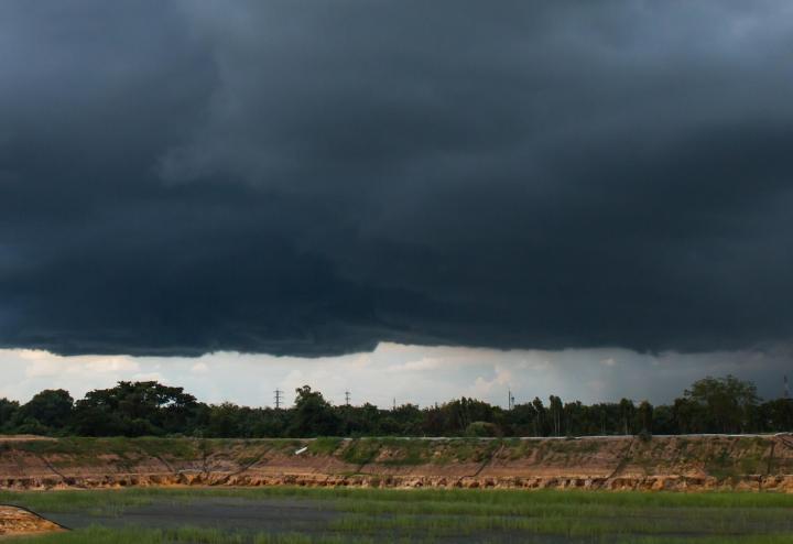 Шарувато-дощові хмари Шарувато-дощові хмари