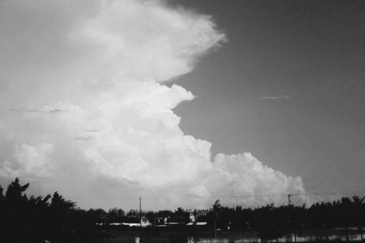 Купчасто-дощові хмари Купчасто-дощові хмари