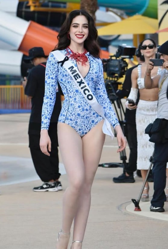 Мексиканка Фатіма Бош стала переможницею конкурсу "Міс Всесвіт"