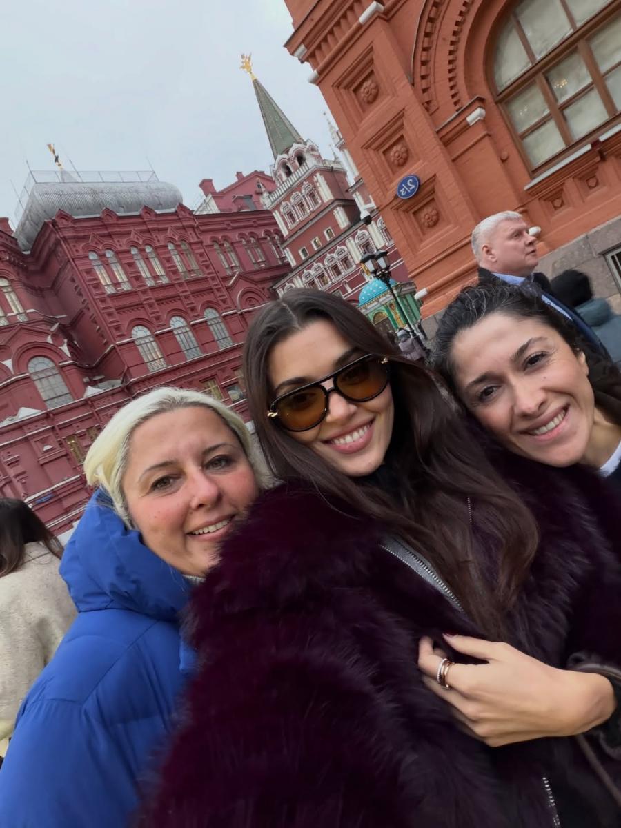 Ханде Ерчел на Червоній площі