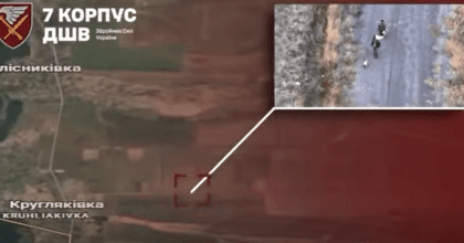 Росіяни вбили двох цивільних і собаку, які йшли під білим прапором